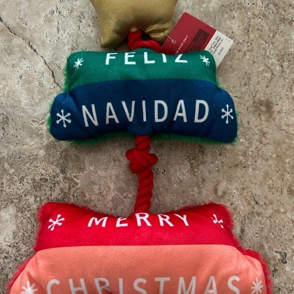 Plush Rope Tree Dog Toy - Wondershop Feliz Navidad - NEW WITH TAGS